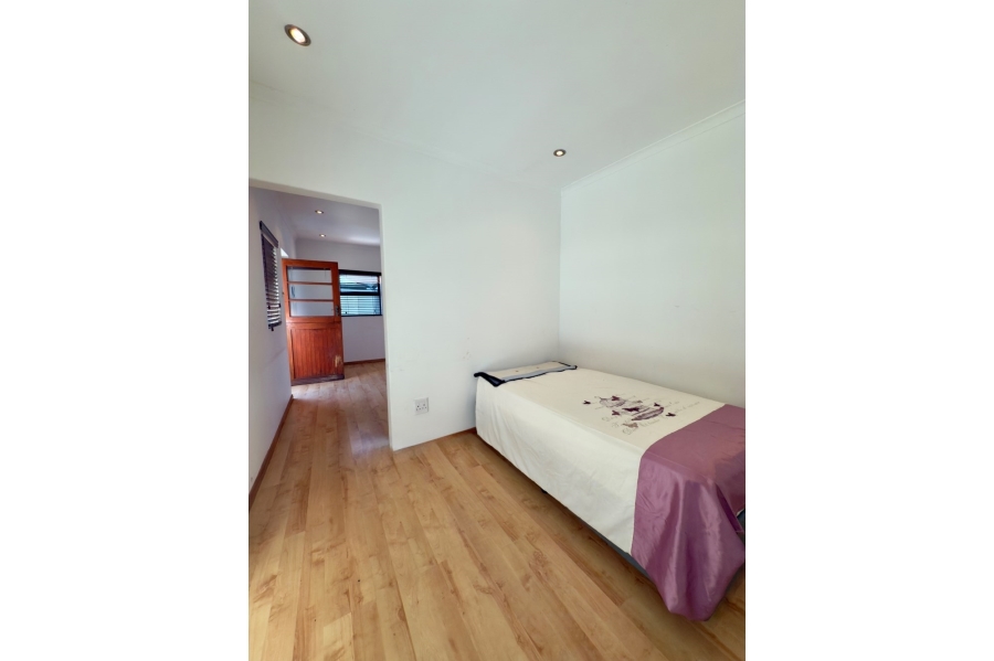 4 Bedroom Property for Sale in Kensington Western Cape